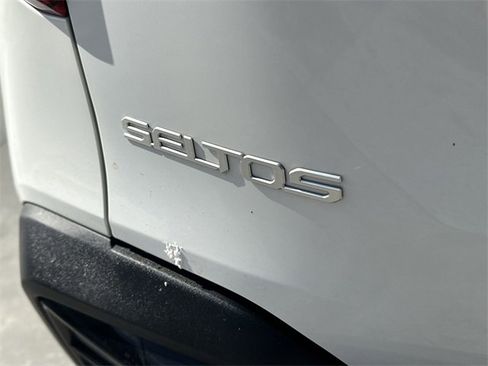 Used 2024 Kia Seltos SX image 8