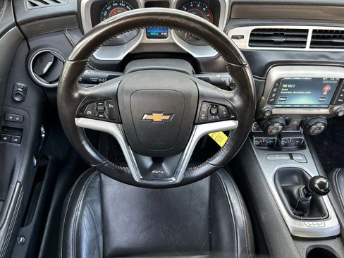 Used 2015 Chevrolet Camaro SS image 16