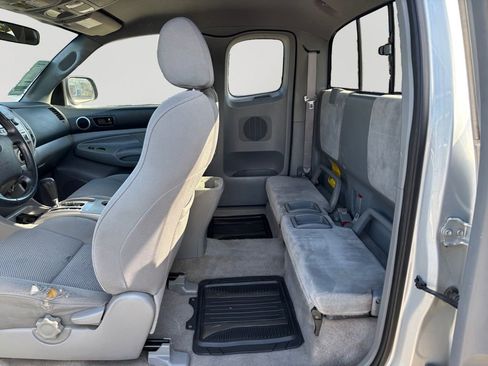 Used 2006 Toyota Tacoma PreRunner RWD image 15
