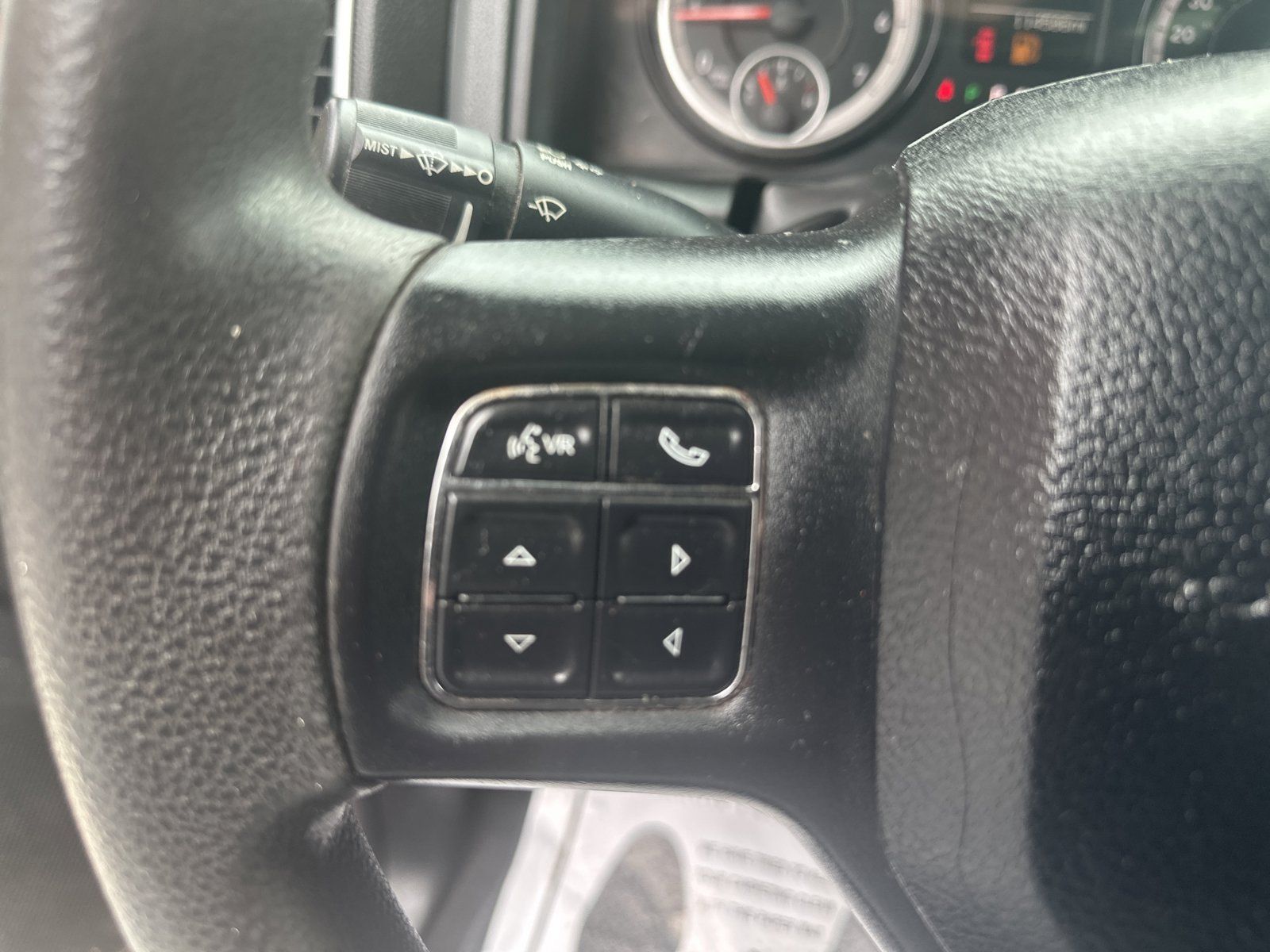 Used 2019 RAM 1500 Classic SLT AWD/4WD image 13