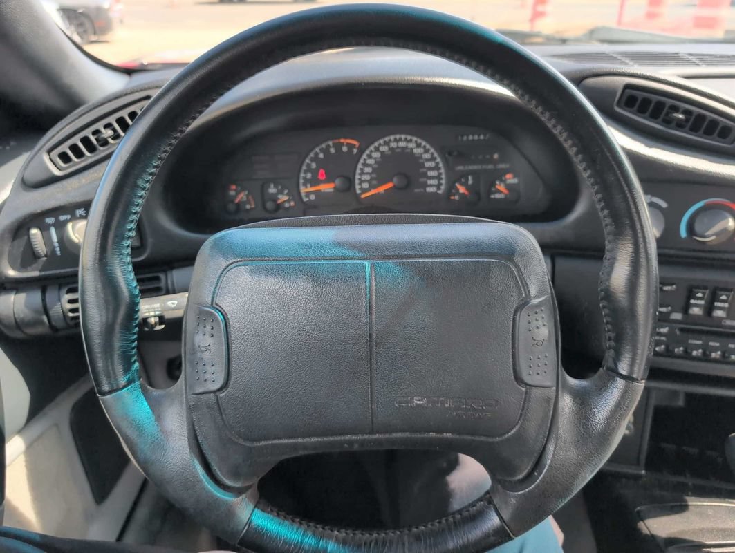Used 1994 Chevrolet Camaro Z28 RWD image 12