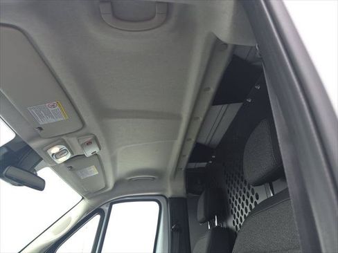 Used 2025 RAM ProMaster 2500 w/ U-Haul Equipment Group FWD image 17