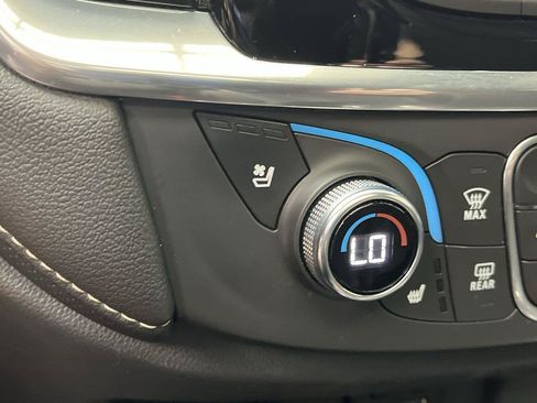 Used 2022 Chevrolet Traverse Premier w/ Redline Edition AWD/4WD image 29