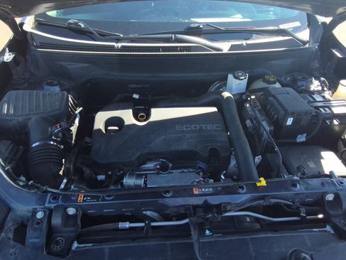 Used 2018 Chevrolet Equinox Premier FWD image 32