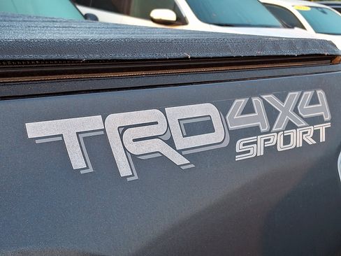 Used 2021 Toyota Tacoma TRD Sport w/ TRD Premium Sport Package AWD/4WD image 10