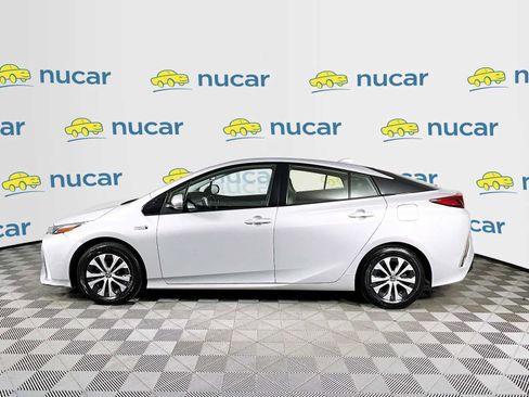 Used 2021 Toyota Prius Prime XLE image 4