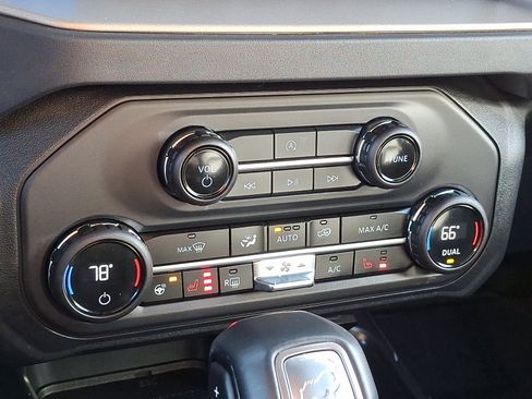 Certified 2025 Ford Bronco Outer Banks image 15