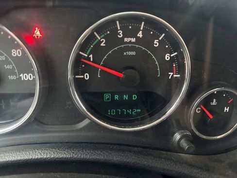 Used 2014 Jeep Wrangler Unlimited Sahara w/ Dual Top Group image 13