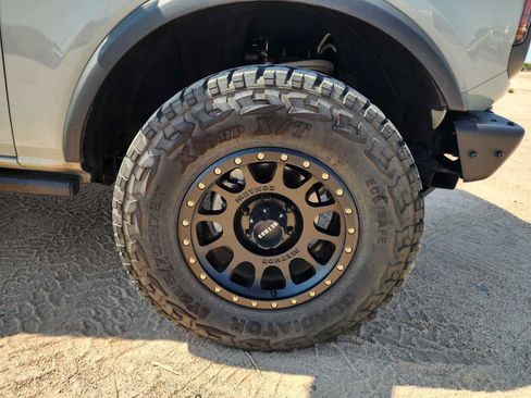 Used 2024 Ford Bronco Big Bend AWD/4WD image 13