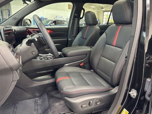 Used 2024 Chevrolet Traverse RS w/ LPO, Floor Liner Package image 10