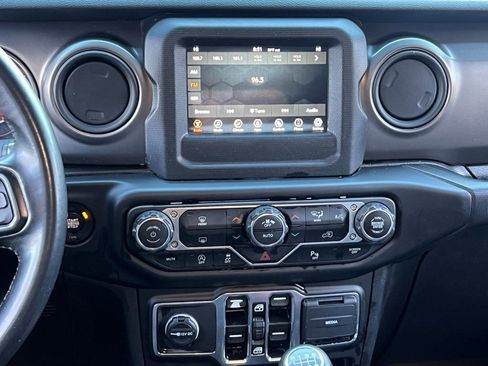 Used 2021 Jeep Wrangler Unlimited Sport image 15