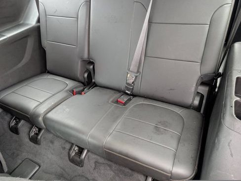 Used 2021 Chevrolet Traverse RS w/ LPO, Floor Liner Package AWD/4WD image 33