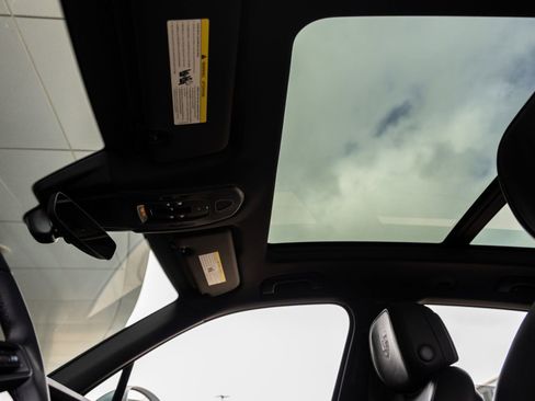 New 2026 Porsche Cayenne image 27