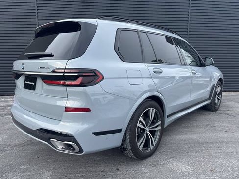 Used 2026 BMW X7 xDrive40i w/ M Sport Package AWD/4WD image 5