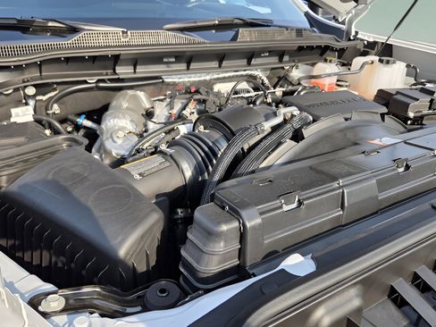 New 2026 Chevrolet Silverado 2500 Custom w/ Custom Value Package AWD/4WD image 17