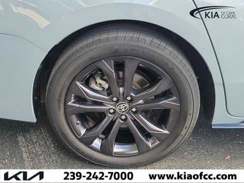 Used 2023 Toyota Sienna XSE w/ XSE Plus Package FWD image 9