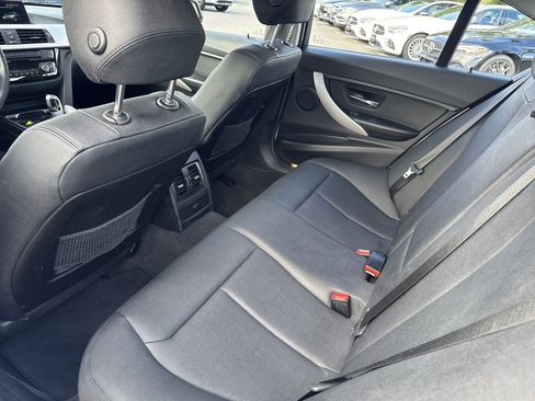 Used 2018 BMW 320i xDrive Sedan AWD/4WD image 15