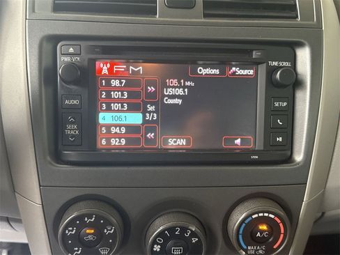 Used 2013 Toyota Corolla LE Special Edition image 13