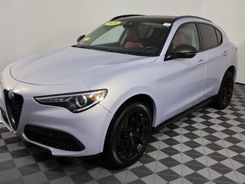 Used 2020 Alfa Romeo Stelvio Sprint w/ Nero Edizione image 4