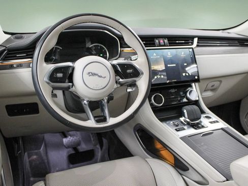 Used 2022 Jaguar F-PACE S AWD/4WD image 17
