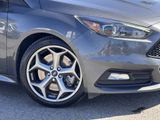 Used 2017 Ford Focus ST w/ Equipment Group 402A image 4
