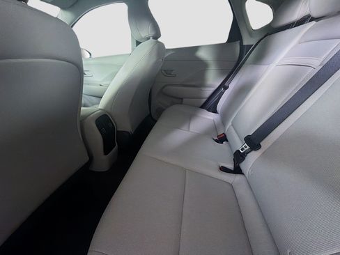 Used 2025 Hyundai Kona SEL FWD image 25
