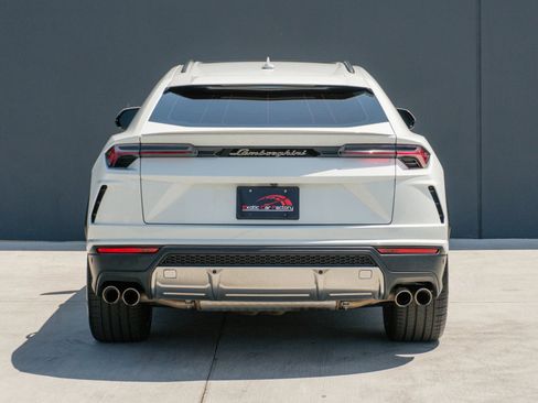 Used 2020 Lamborghini Urus AWD/4WD image 8