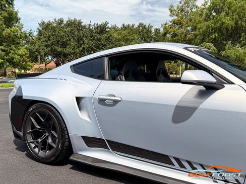 Used 2025 Ford Mustang GT Premium w/ GT Performance Package RWD image 59