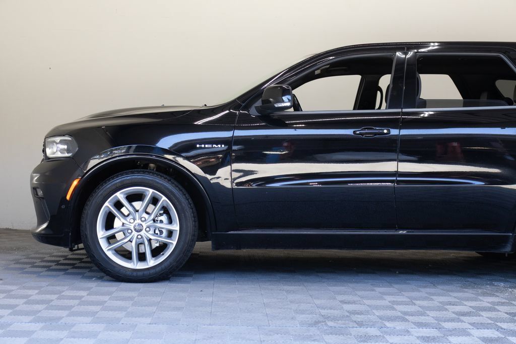 Used 2022 Dodge Durango R/T RWD image 9