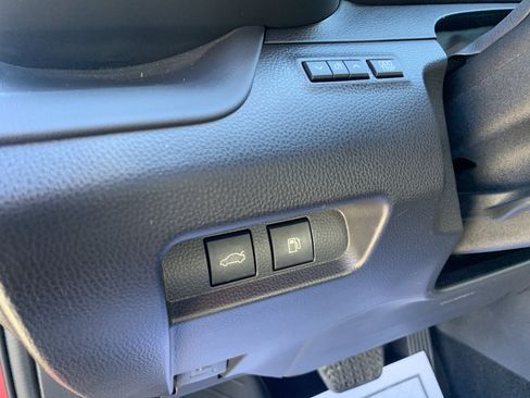 Used 2023 Toyota Crown image 18