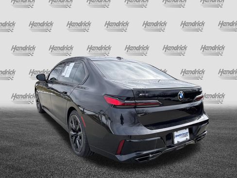 Certified 2025 BMW 760i xDrive w/ Executive Package image 8