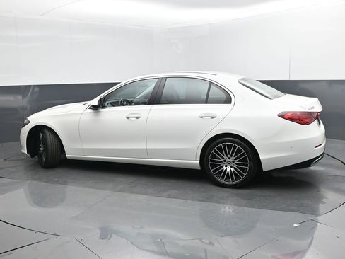 Used 2023 Mercedes-Benz C 300 Sedan image 3