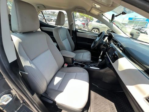 Used 2016 Toyota Corolla LE FWD image 28