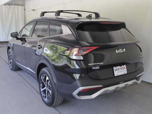 Used 2023 Kia Sportage EX AWD/4WD image 23