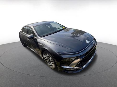 Used 2025 Hyundai Sonata SEL image 2