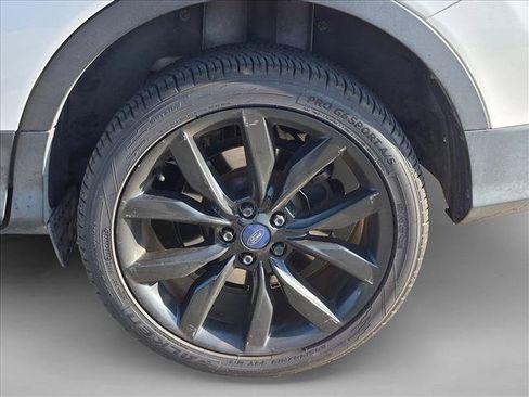 Used 2017 Ford Escape Titanium FWD image 8