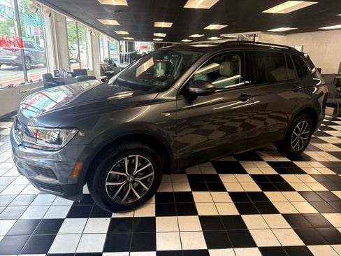 Used 2019 Volkswagen Tiguan S image 1
