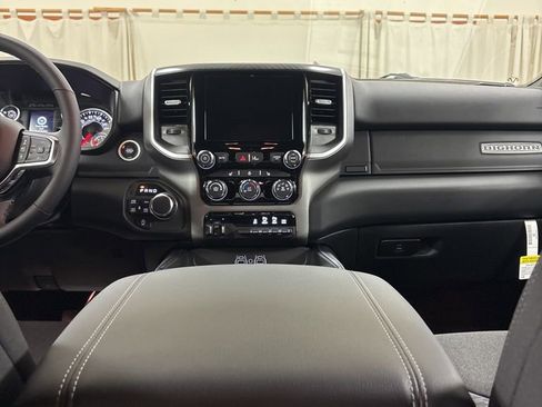 New 2026 RAM 1500 4x4 Crew Cab image 20