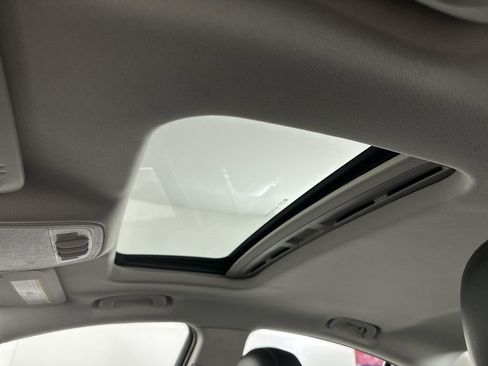 Used 2016 Buick Regal Premium w/ Driver Confidence Package #1 image 22