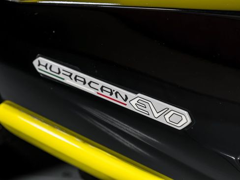 Used 2022 Lamborghini Huracan EVO AWD/4WD image 49