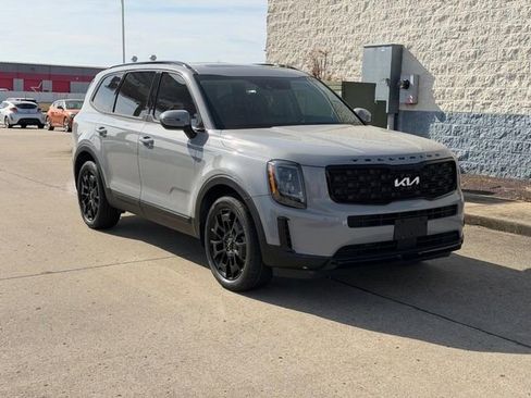 Used 2022 Kia Telluride EX w/ EX Premium Package image 1