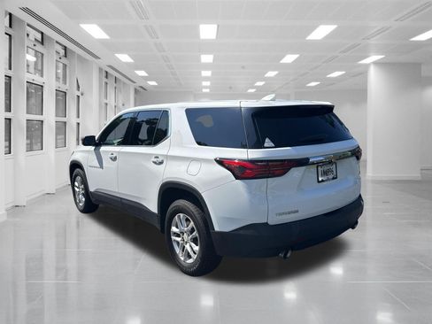 Used 2022 Chevrolet Traverse LS FWD image 7