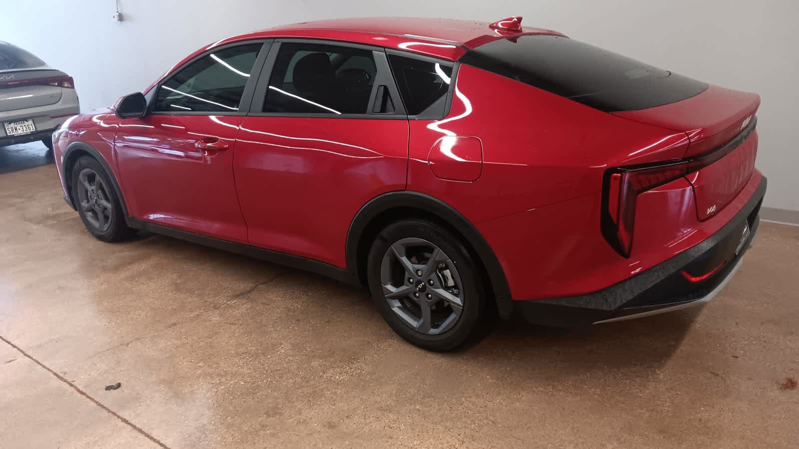 Used 2025 Kia K4 FWD image 2