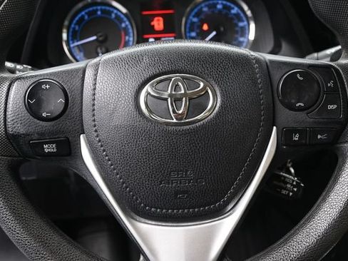 Used 2017 Toyota Corolla LE w/ Carpet Mat Package (TMS) FWD image 13