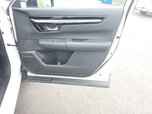 Used 2025 Honda CR-V Sport Touring image 33