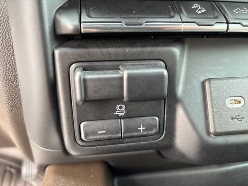 Certified 2022 GMC Sierra 1500 SLT w/ SLT Premium Package image 26