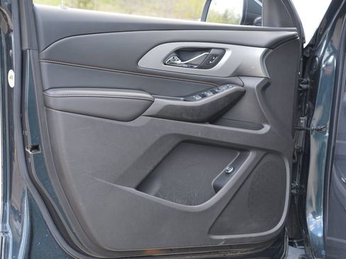 Used 2021 Chevrolet Traverse LT w/ LPO, Floor Liner Package AWD/4WD image 14
