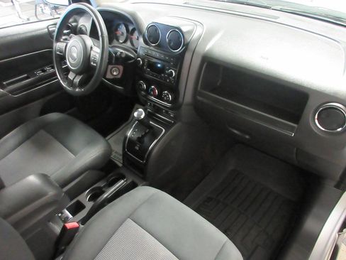 Used 2013 Jeep Compass Latitude image 17