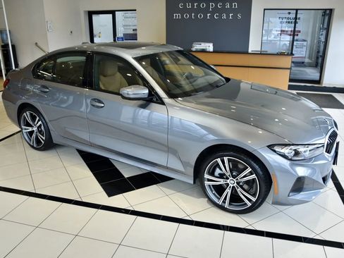 Used 2023 BMW 330i xDrive Sedan w/ Driving Assistance Package AWD/4WD image 7