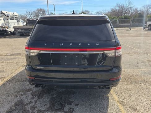Used 2023 Lincoln Aviator Reserve w/ Equipment Group 201A image 5